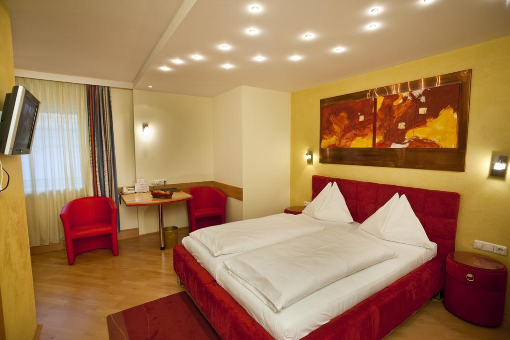 Der Thaller - Wirtshaus - Restaurant - Hotel Anger  Экстерьер фото